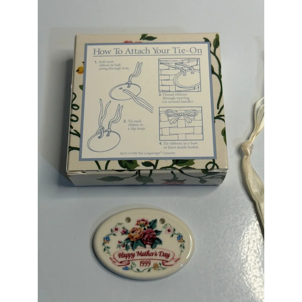 VTG Longaberger Basket Tie On Mother's Day 1999 Ceramic Floral Charm NIB
